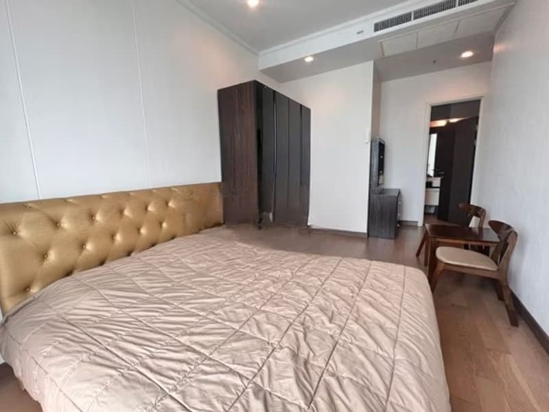 Supalai Elite Surawong  