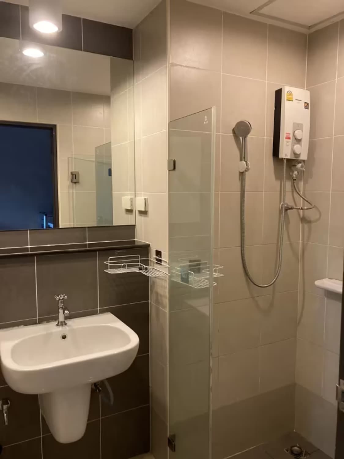 1 Bedroom Condo - Image 2
