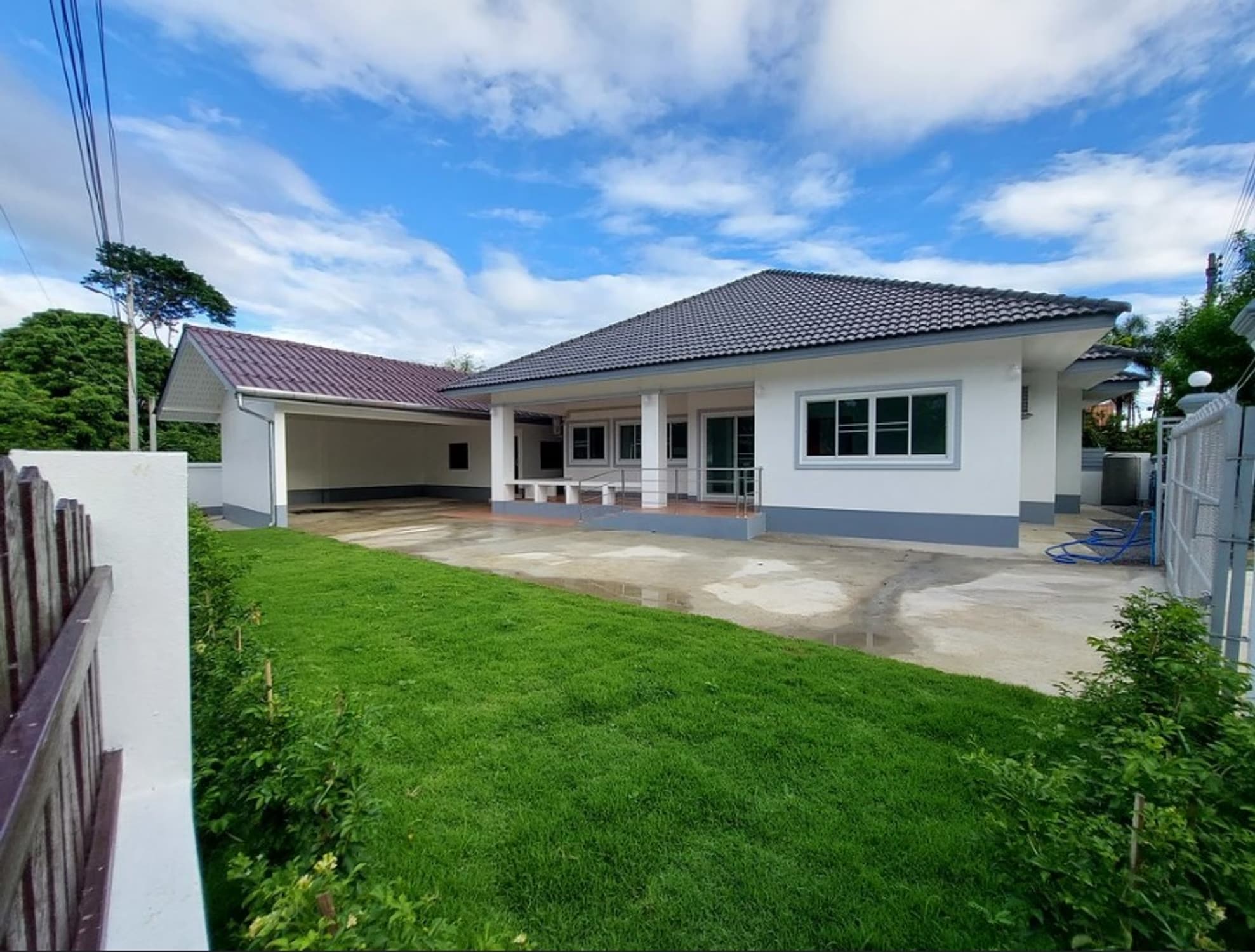3 Bed House for Rent in Saraphi - Image 1