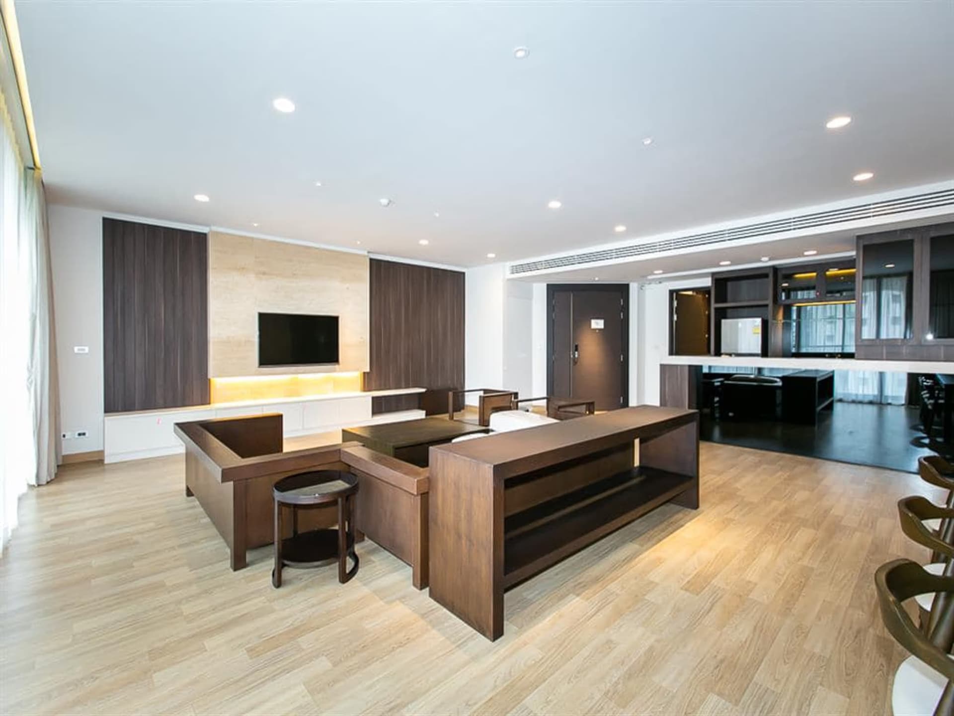 Condo for Rent at Park Court Sukhumvit 77 - Image 1