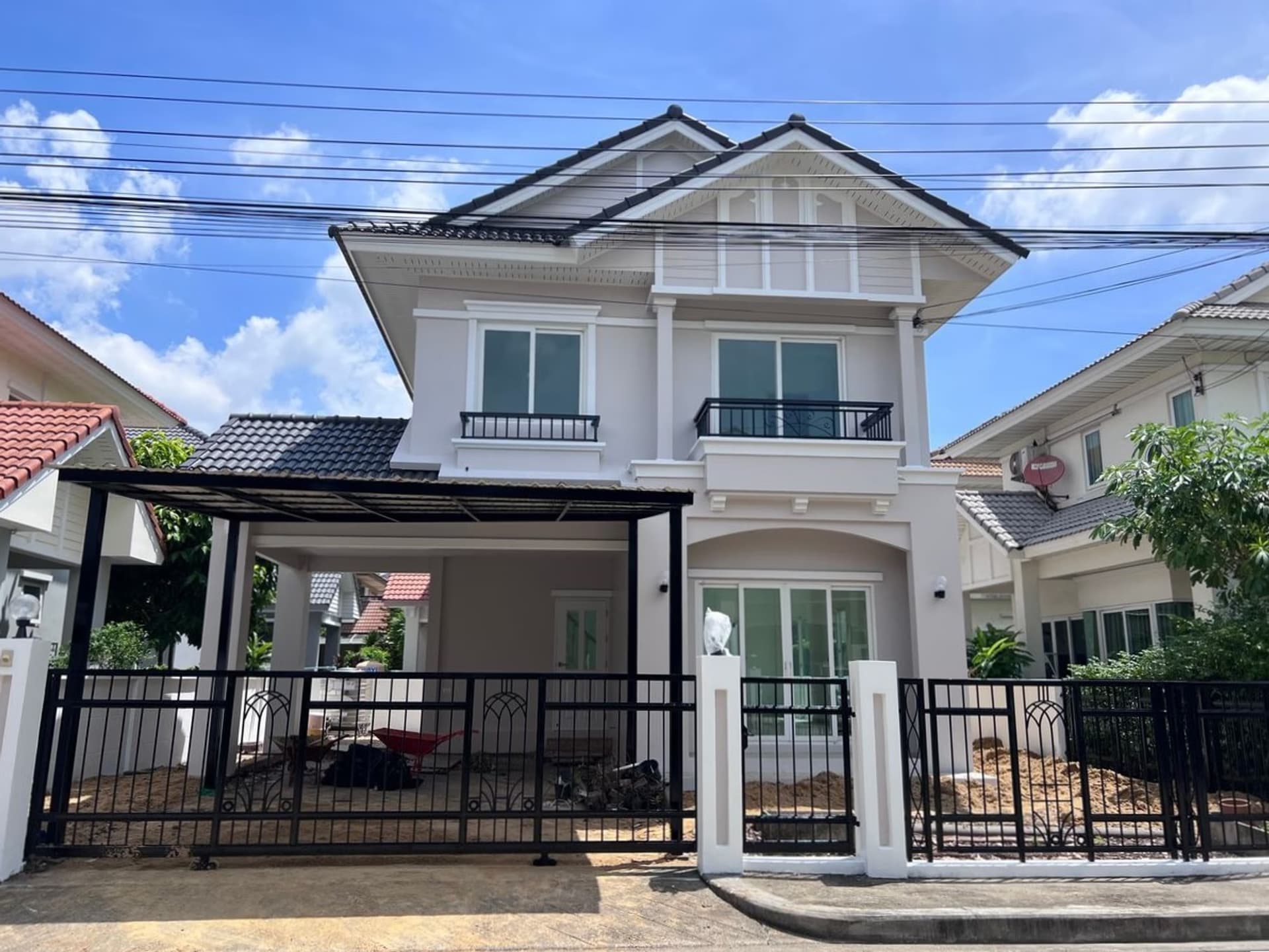 3 Bed House for Sale in Bang Phli - Image 1