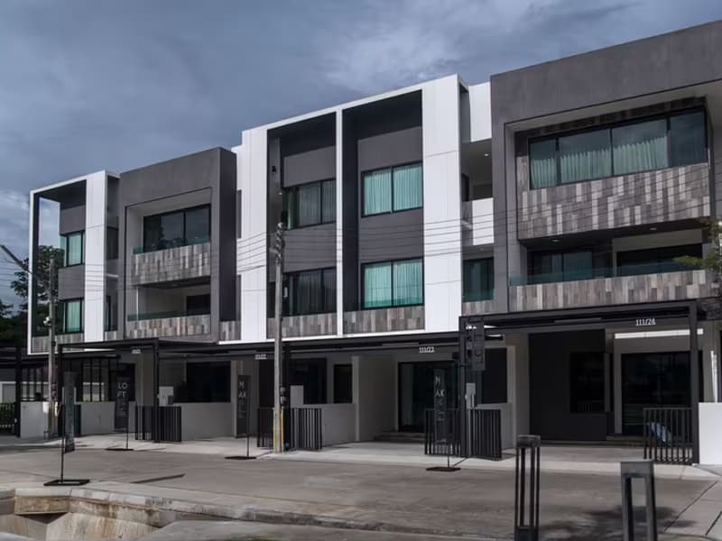 3 Bedroom Townhouse