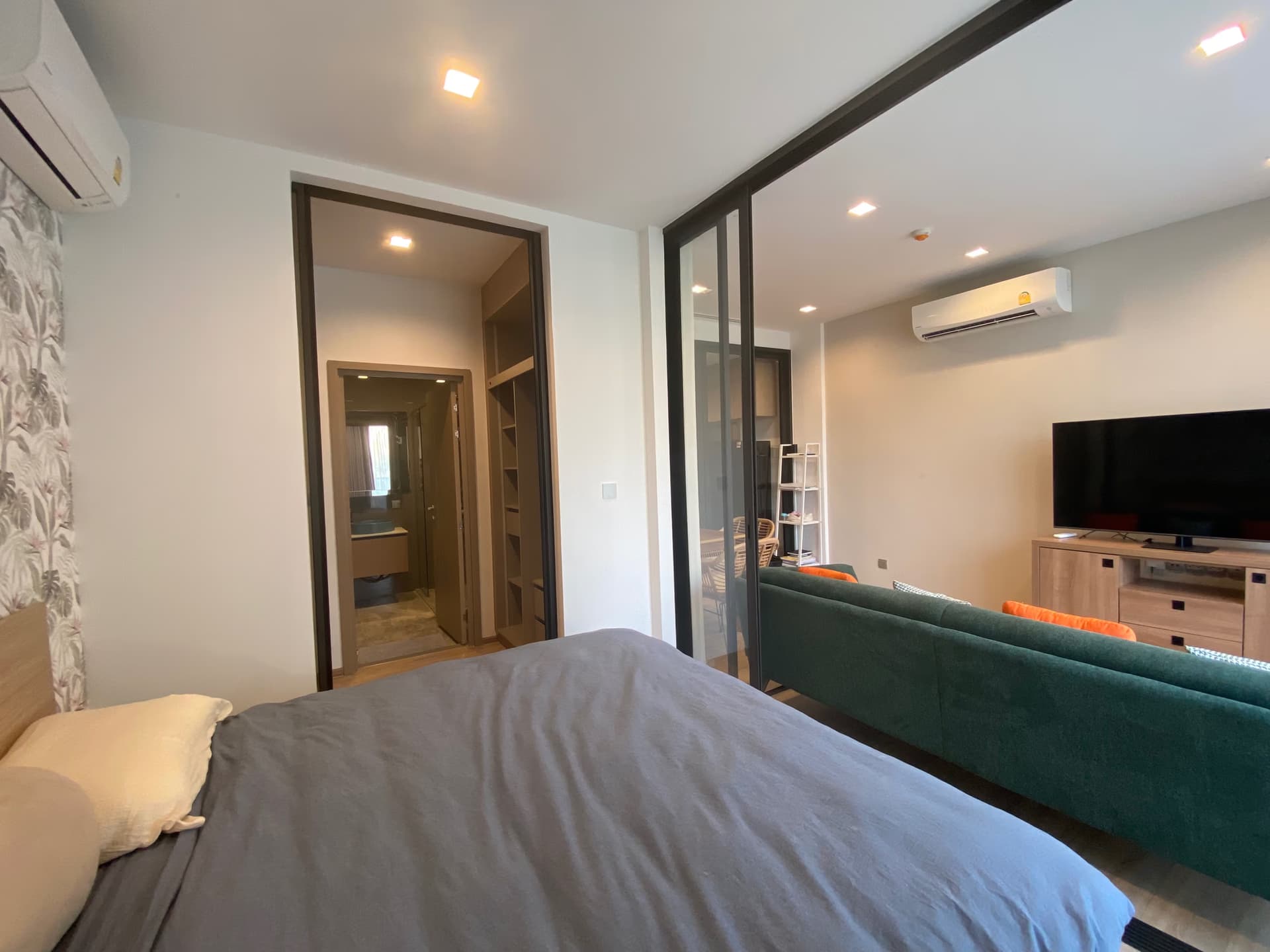 1 Bed Condo for Rent in Watthana - Image 12