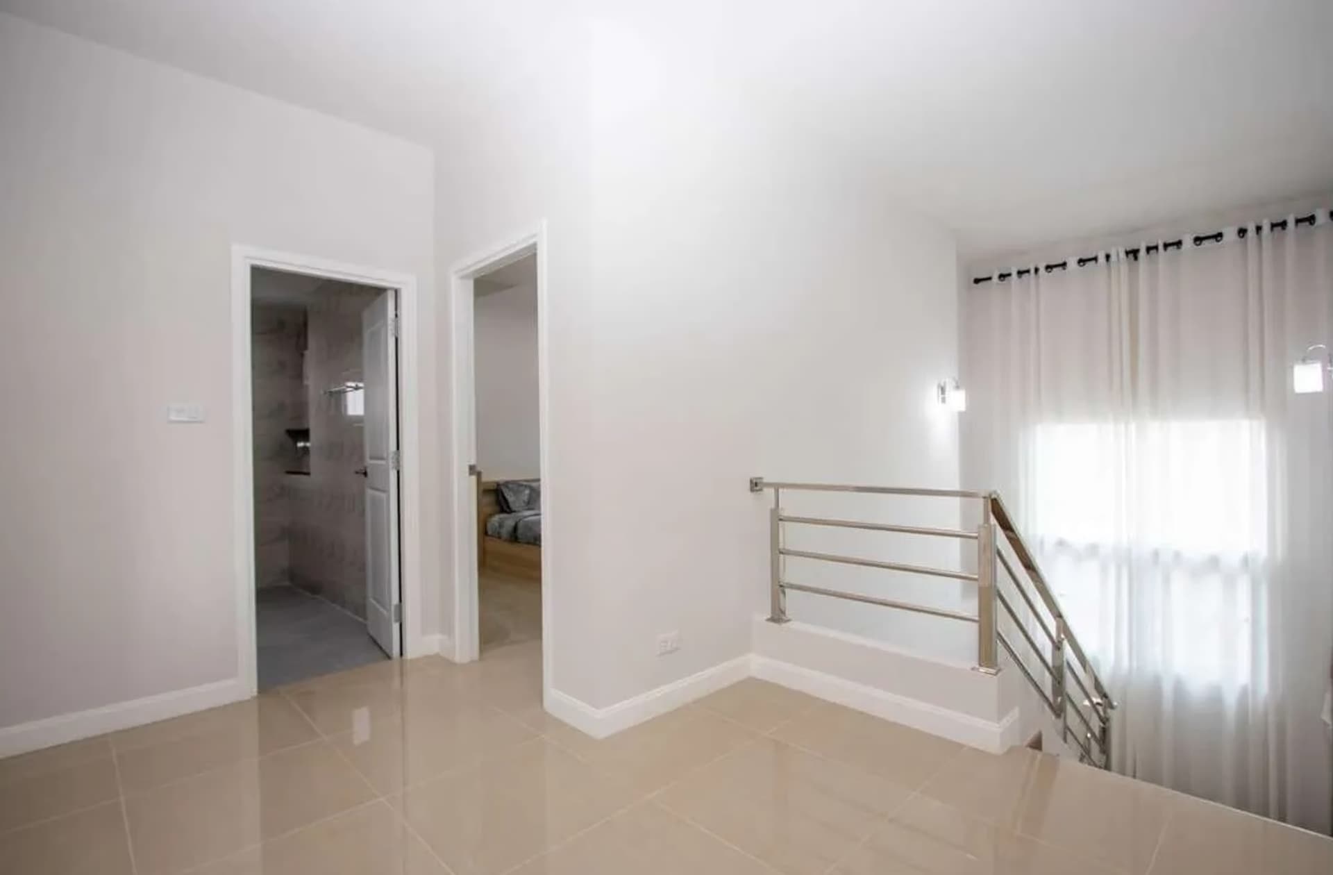 4 Bed House for Rent in San Kamphaeng - Image 6