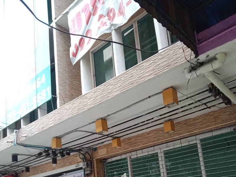 2 Bed Townhouse for Rent and Sale in Mueang Samut Prakan