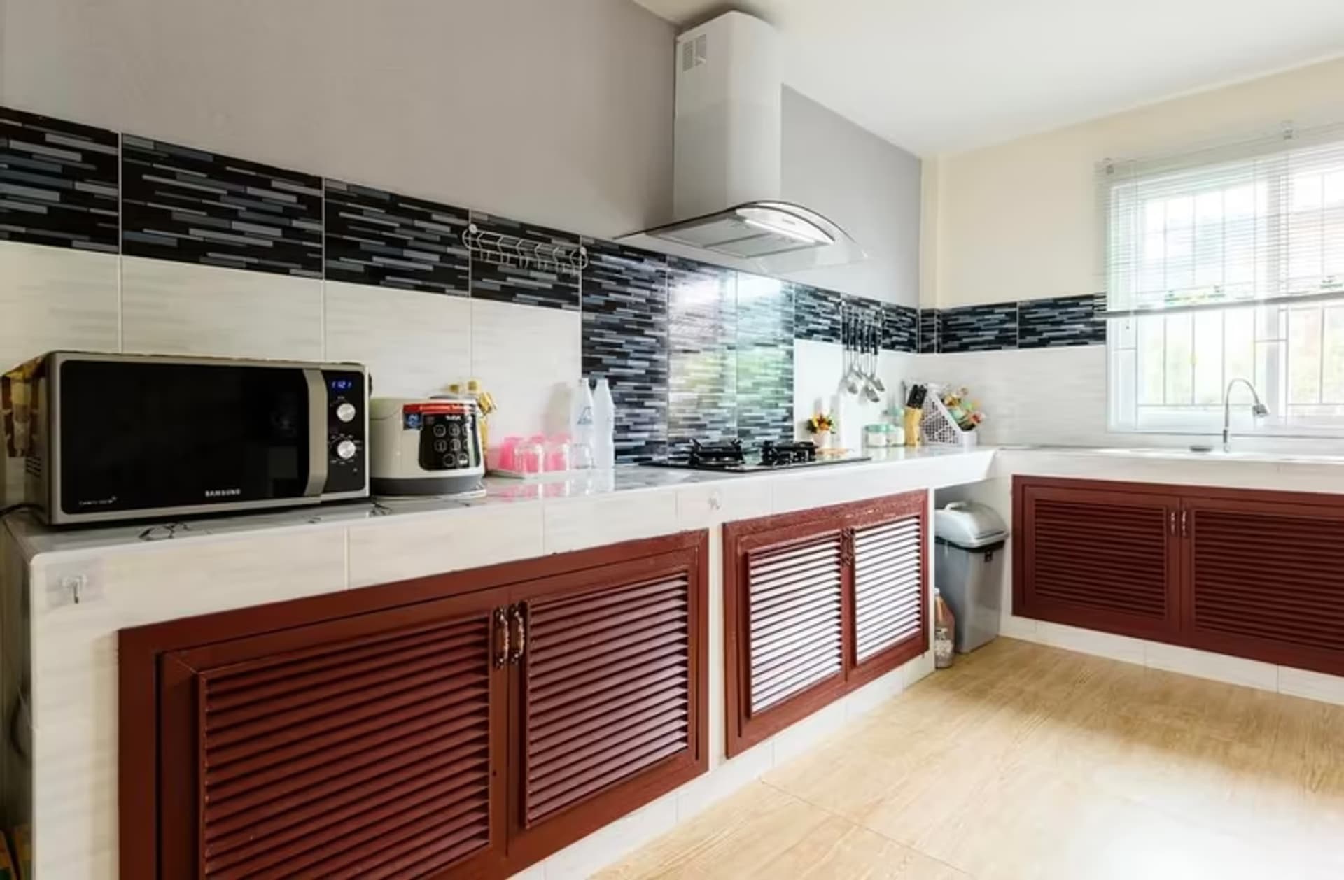 3 Bedroom House - Image 7