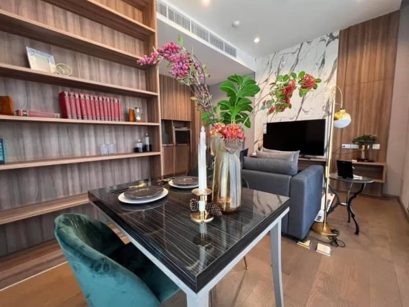 1 Bed Condo for Sale in Bang Rak