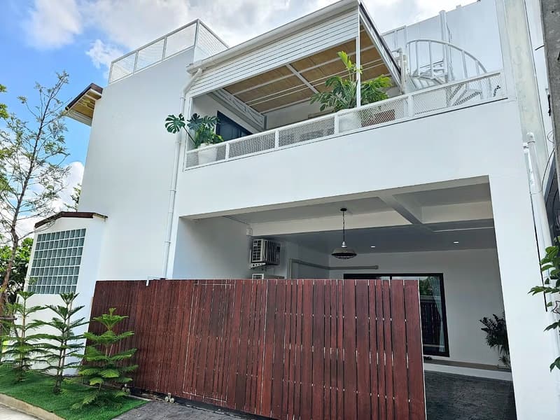 4 Bed House for Rent and Sale in Hang Dong District