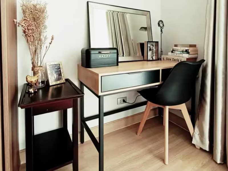  Skywalk Condominium - 1 Bed Condo for Rent *SKYW3817