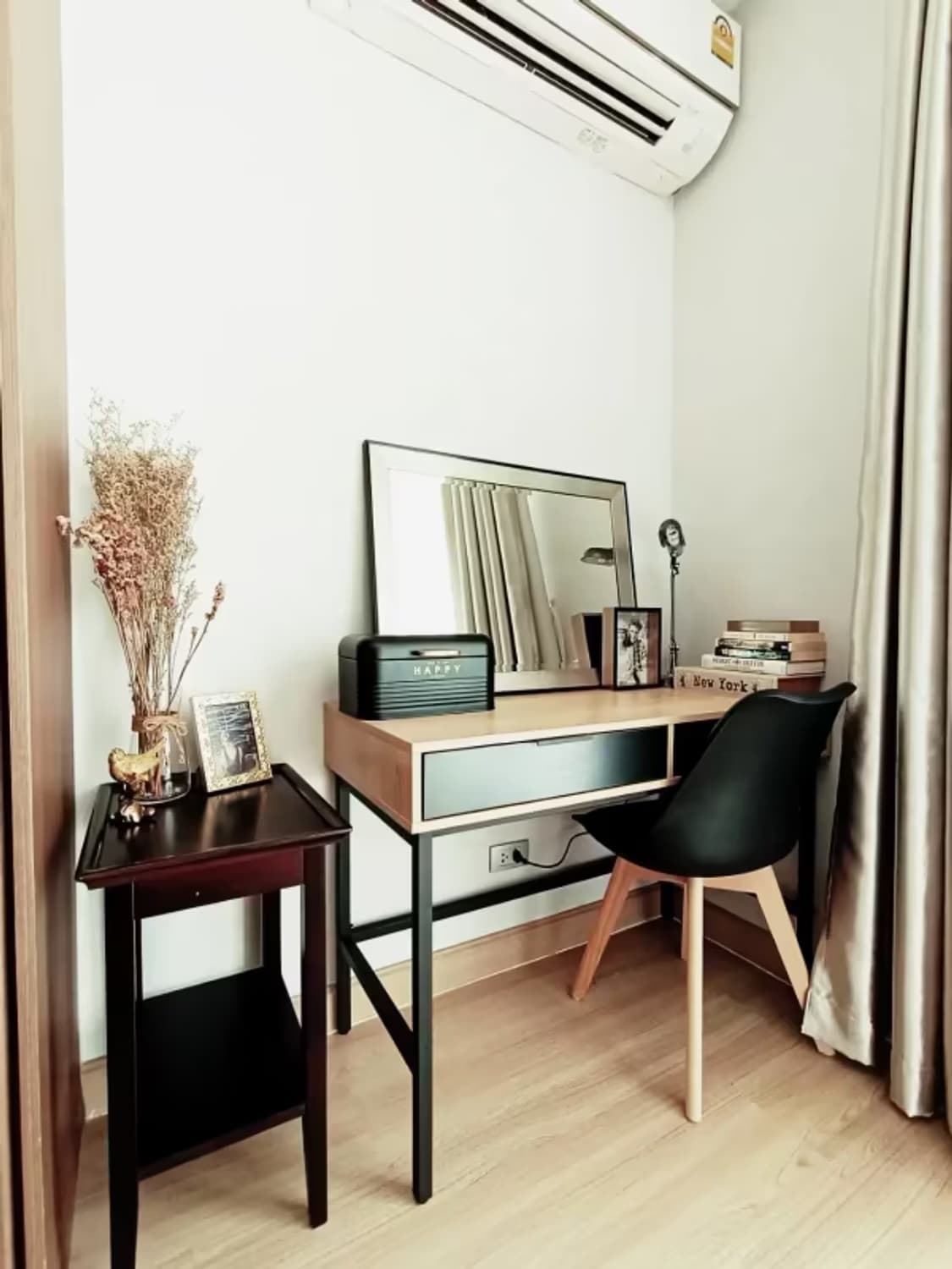  Skywalk Condominium - 1 Bed Condo for Rent *SKYW3817 - Image 6