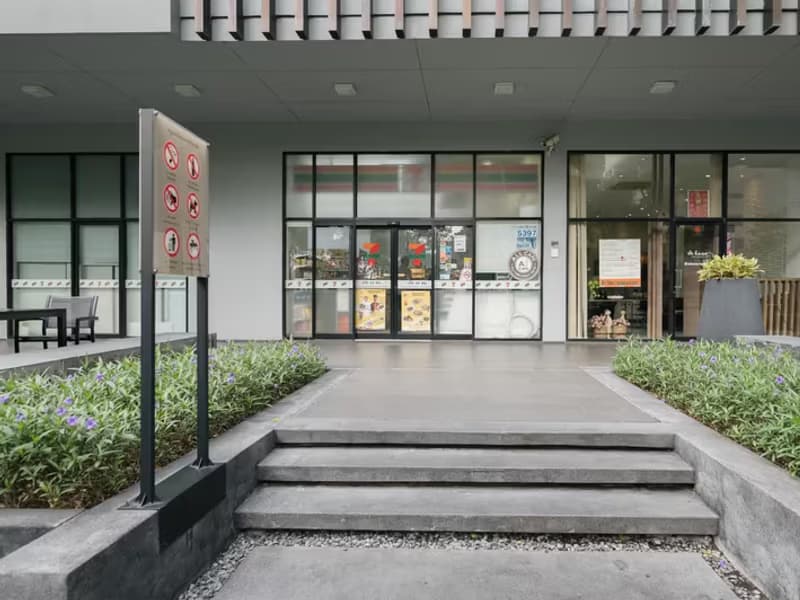 1 Bedroom Condo