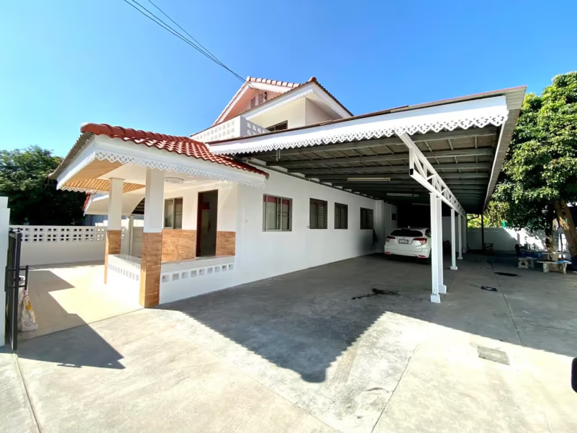 2 Bedroom House - Image 7