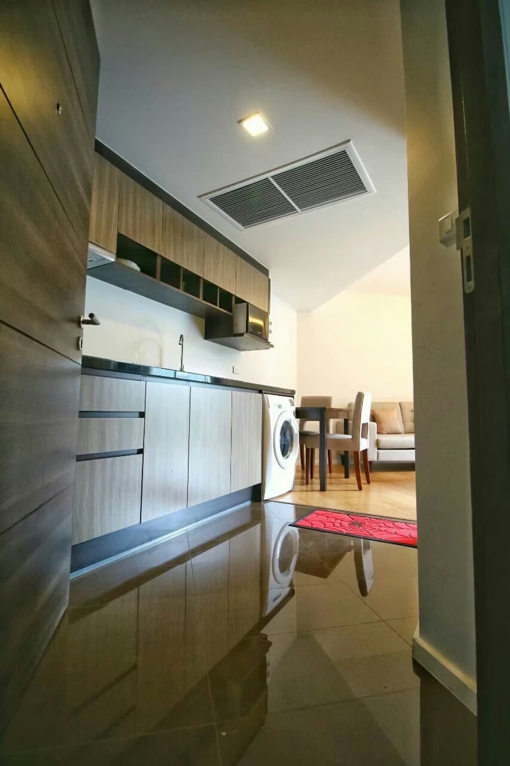 1 ห้องนอน Condo สำหรับ ขายและจำหน่าย ใน คลองเตย - Image 2