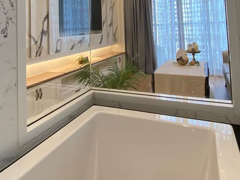  Park 24 (Park Origin Phrom Phong)