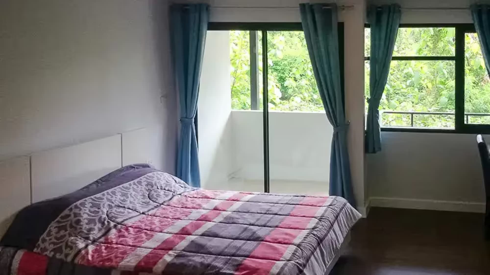 1 Bedroom Condo - Image 1