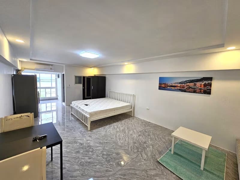 1 Bed Condo for Rent in undefined