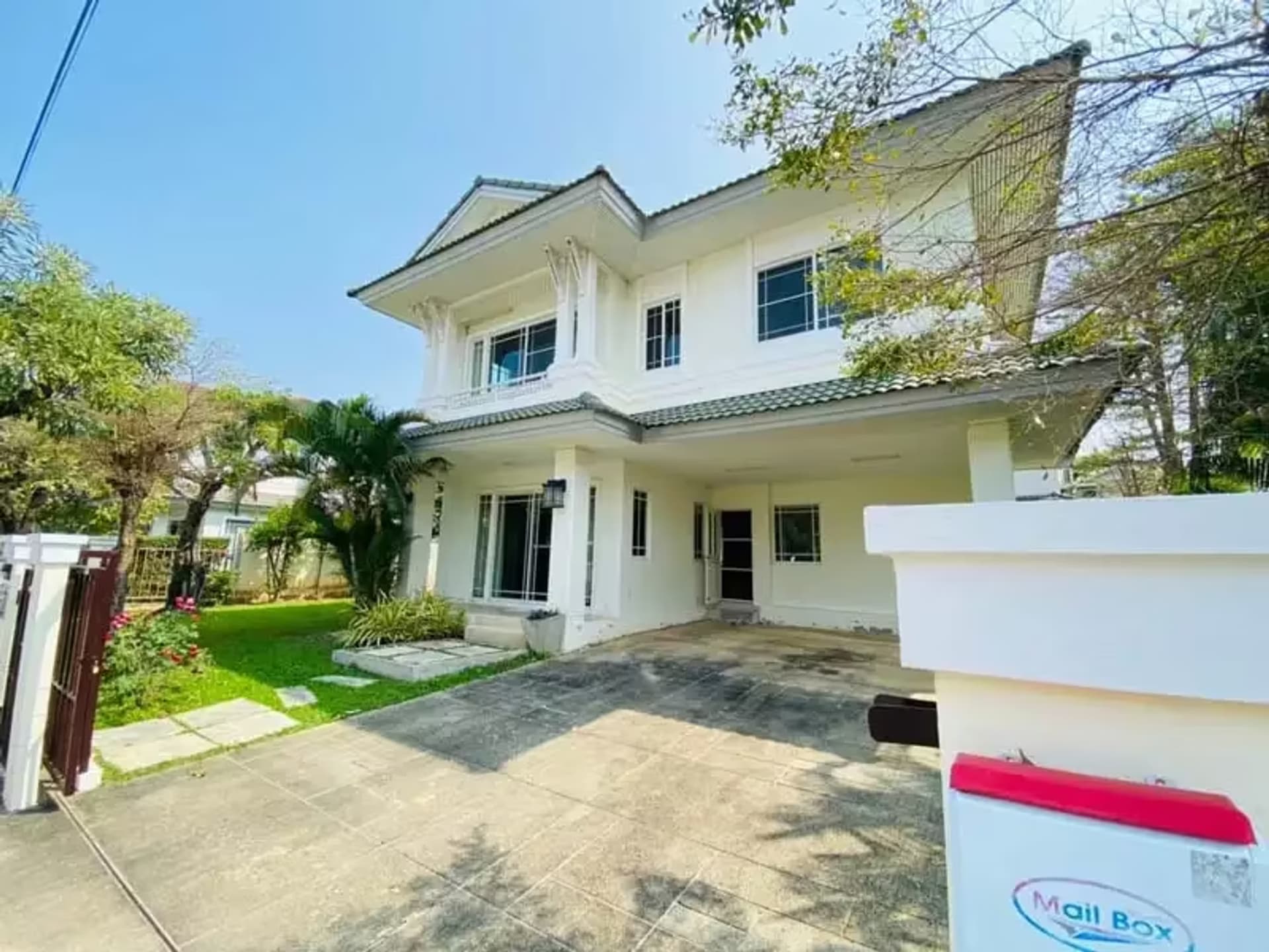 3 Bedroom House - Image 2