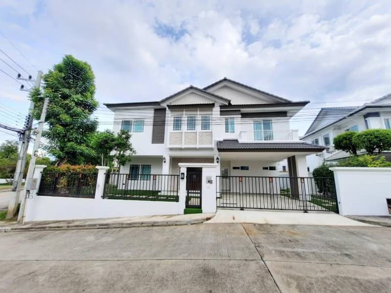 5 Bed House for Sale in Mueang Chiang Mai