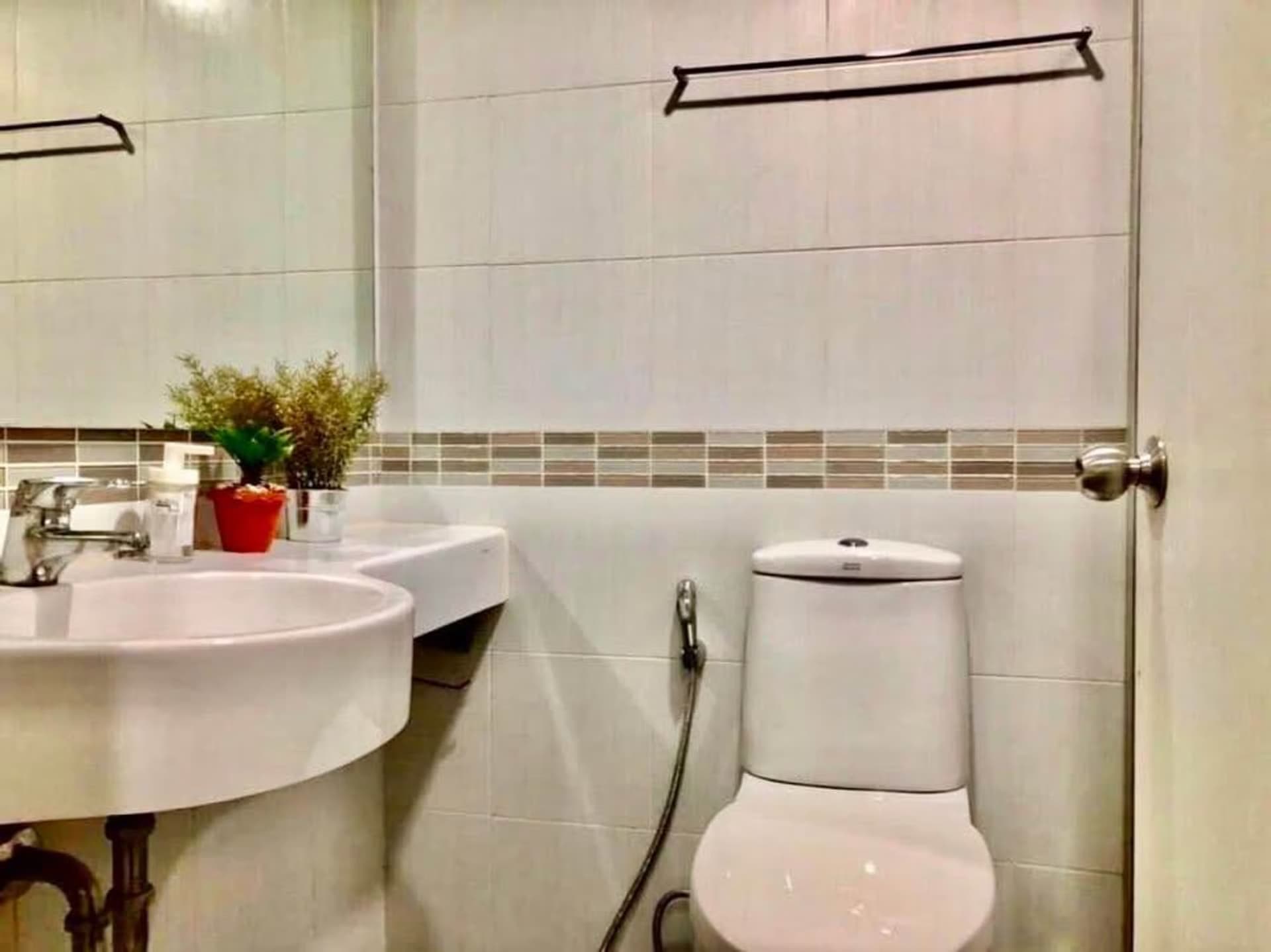 1 Bed Condo for Sale in Suan Luang - Image 7
