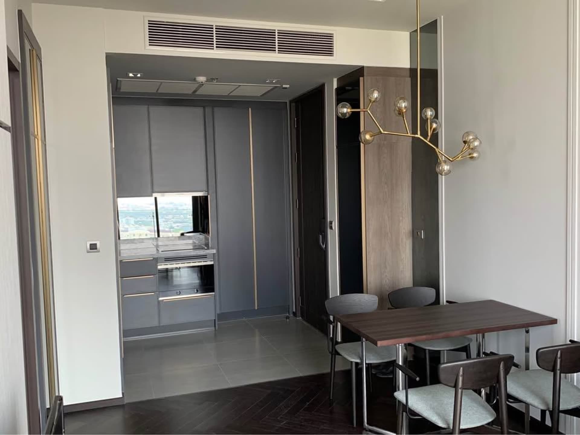 1 ห้องนอน คอนโด สำหรับ จำหน่าย ใน Phaya Thai - Image 2