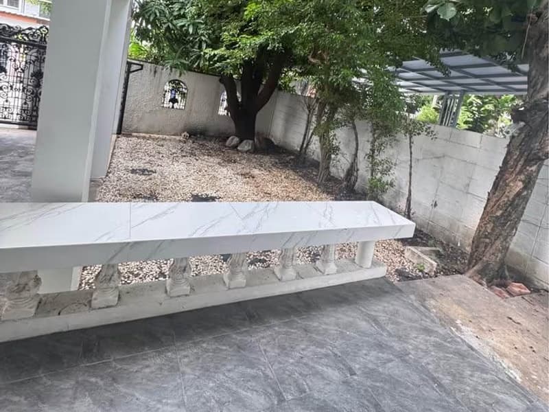 5 Bed House for Rent in Suan Luang