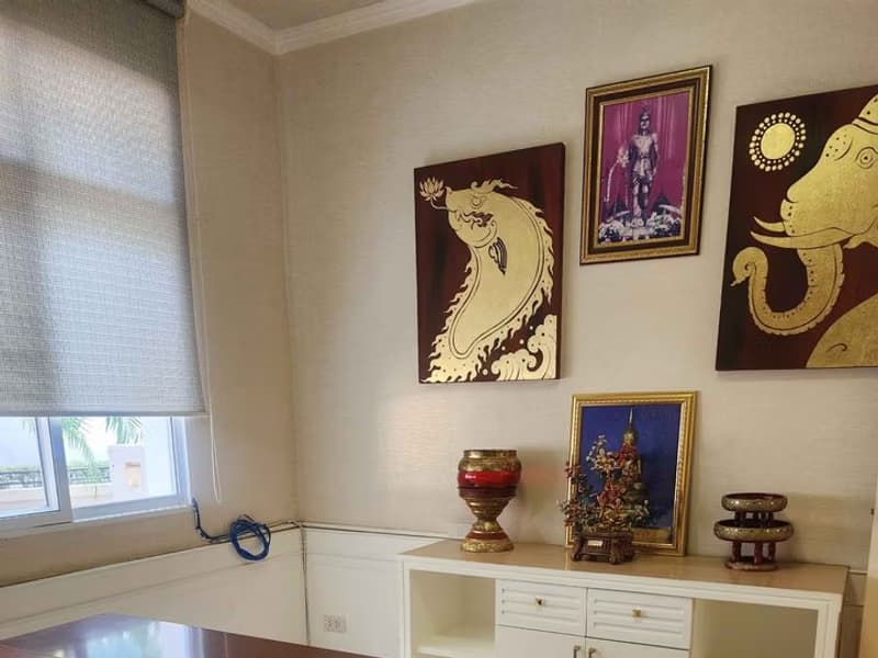 6 Bed House for Rent and Sale in Saraphi