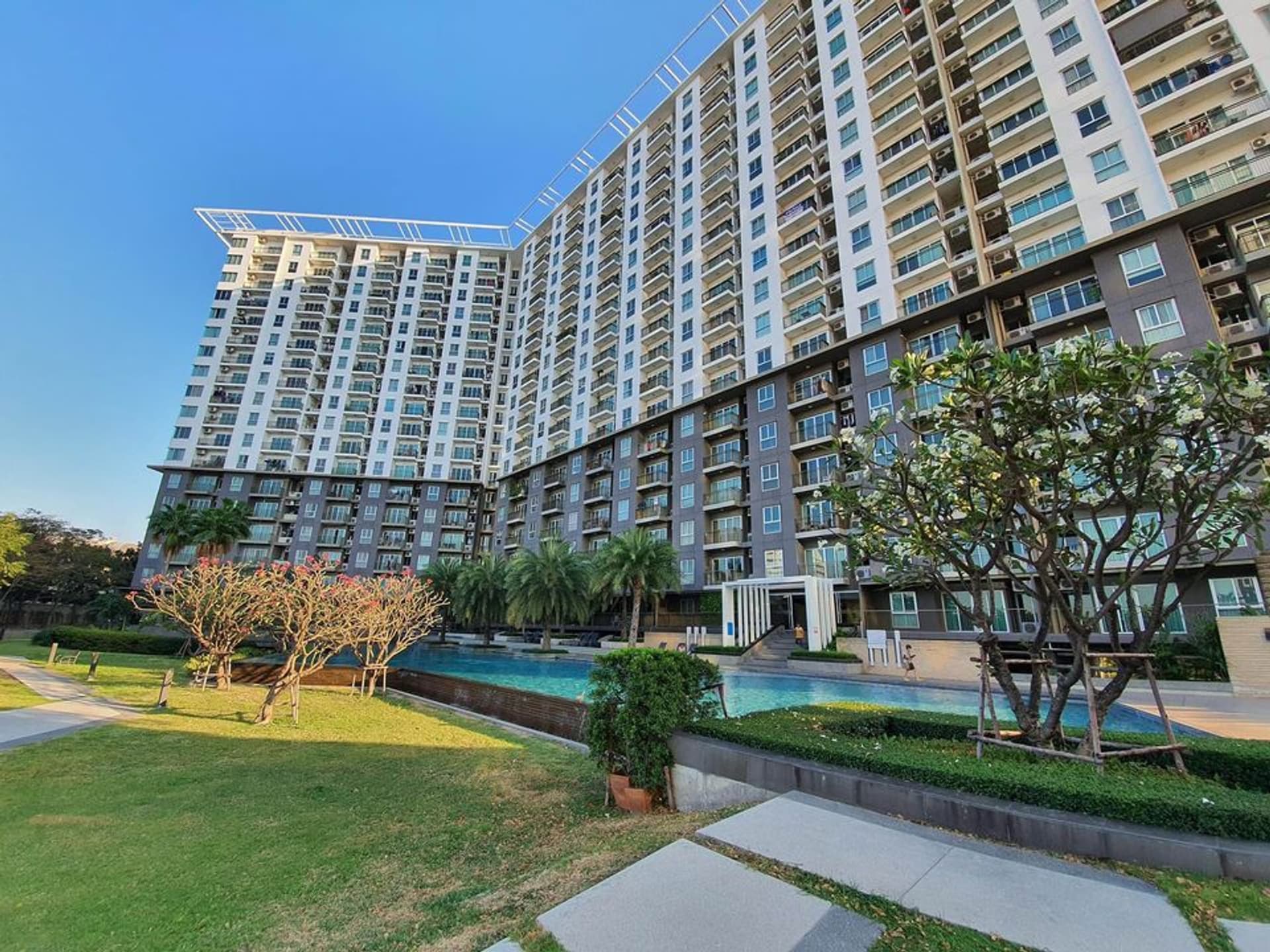 Condo for Rent, Sale at The Parkland Srinakarin Lakeside - Image 8
