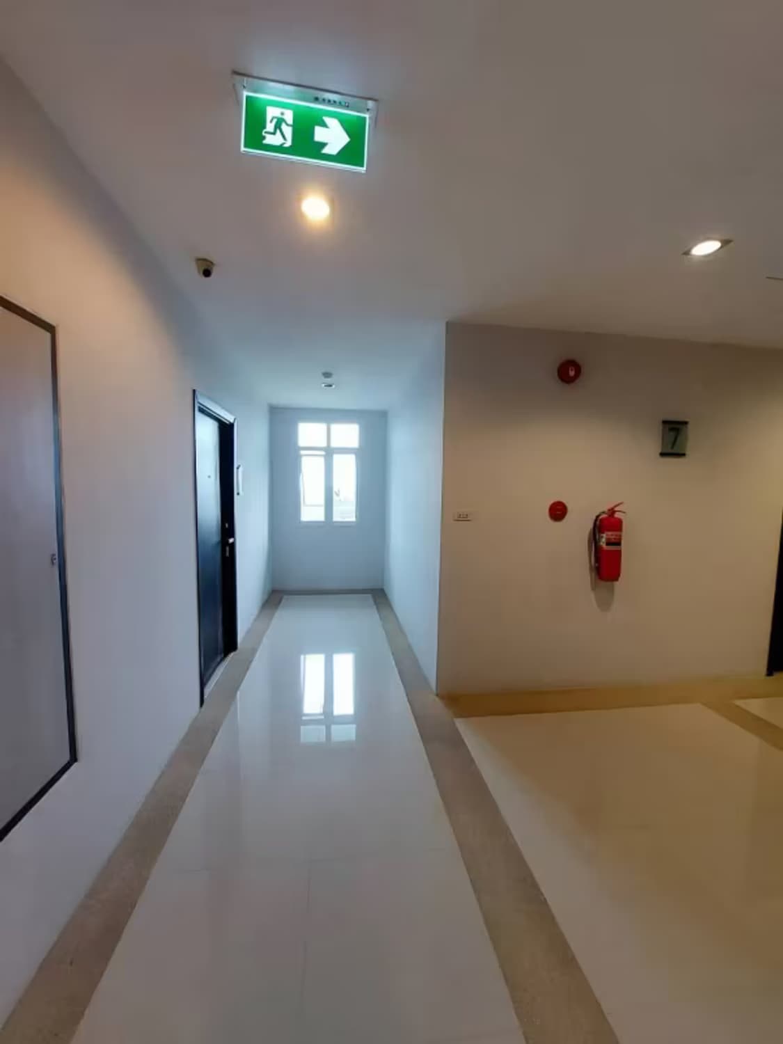 1 Bedroom Condo - Image 7