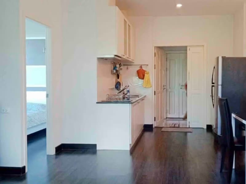 Condo for Sale at Boat Condo