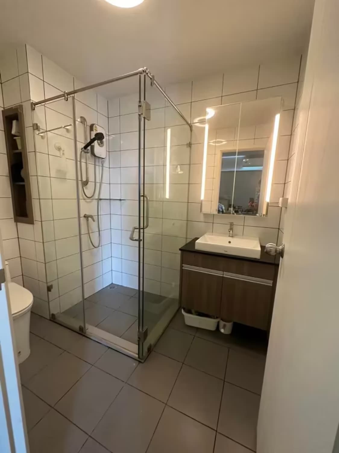 1 Bedroom Condo - Image 6