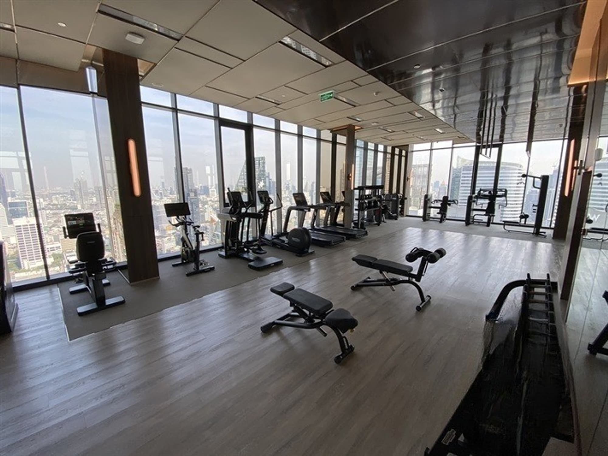 2 ห้องนอน คอนโด สำหรับ ขาย ใน บางรัก - Image 10