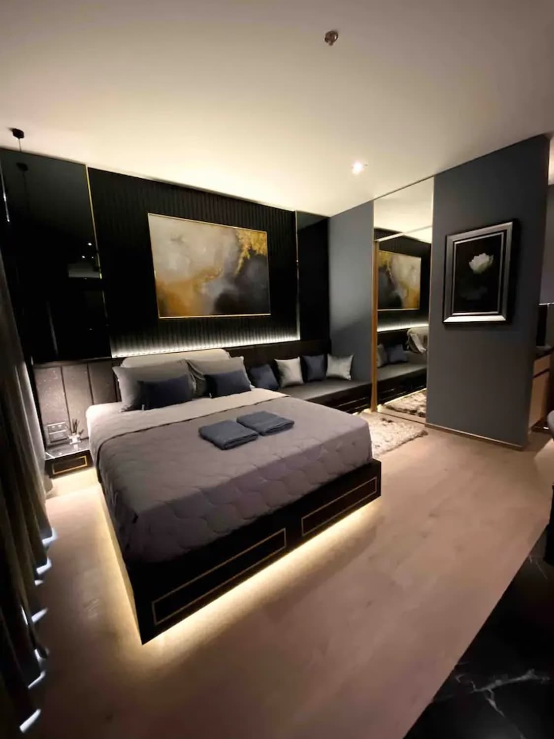 Condo for Rent at Park 24 (Park Origin Phrom Phong) - Image 1