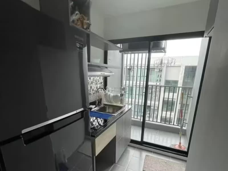 1 Bedroom Condo