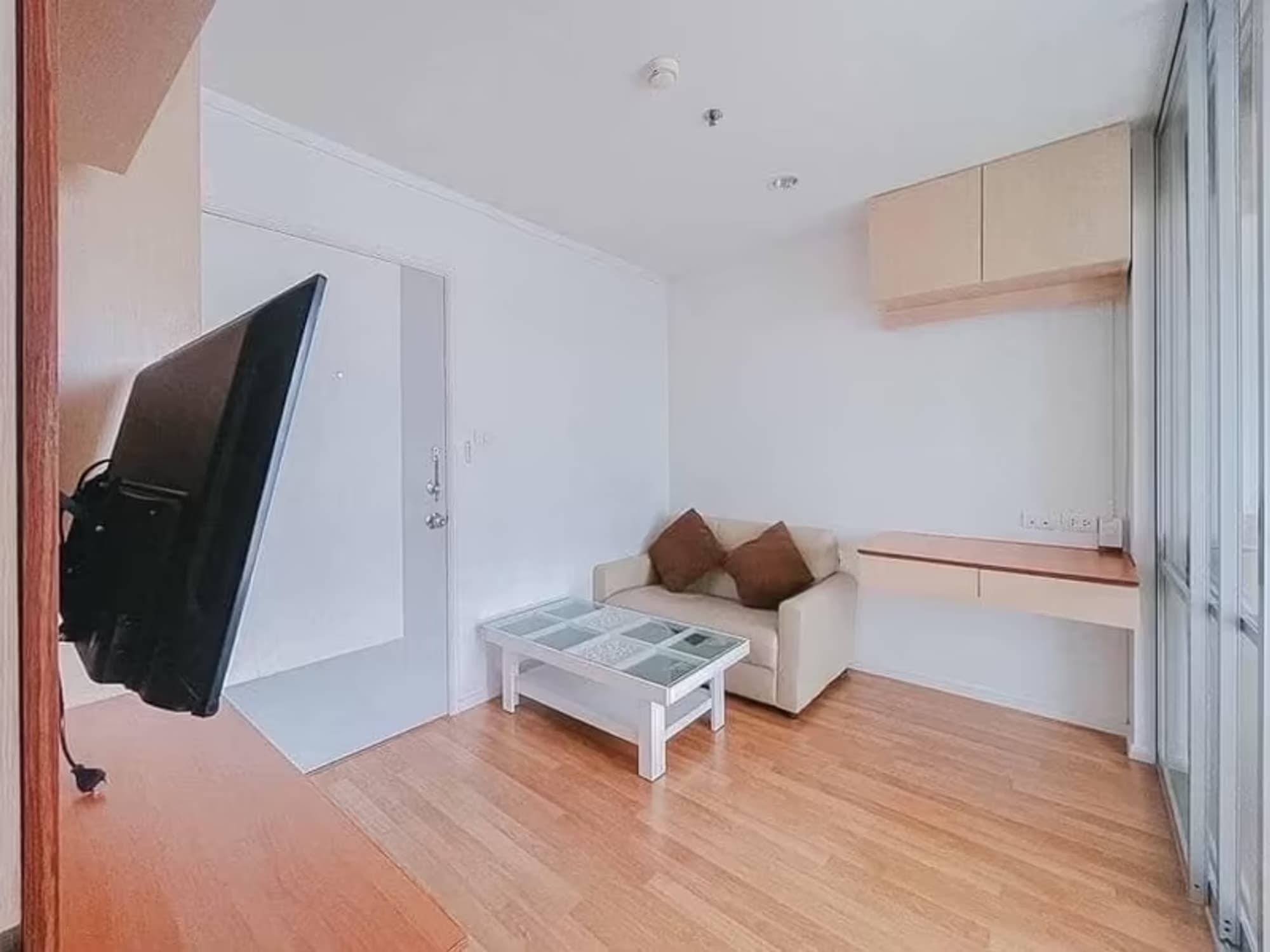  - Image 6