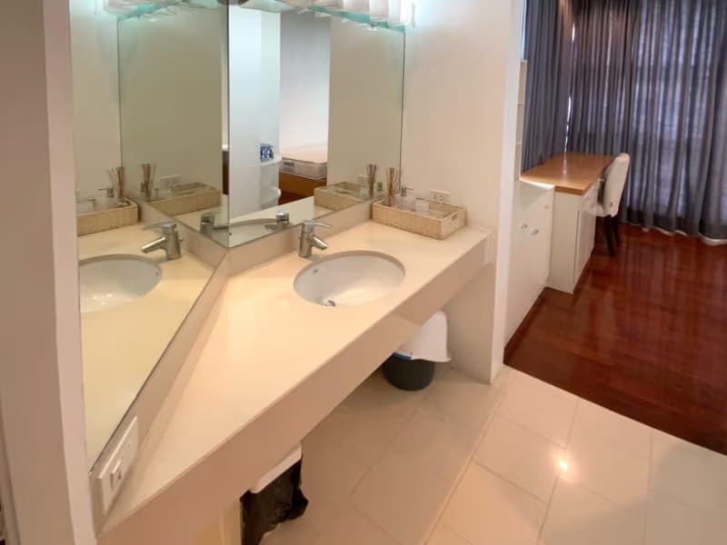 Condo for Rent at Chatrium Riverside Condominium
