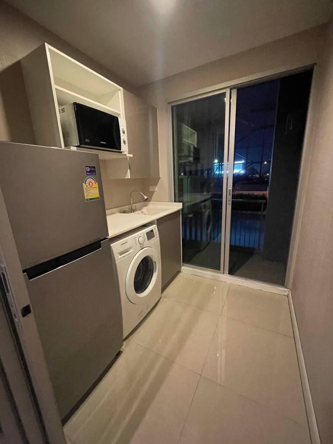1 Bed Condo for Sale in Khlong Toei - Image 3