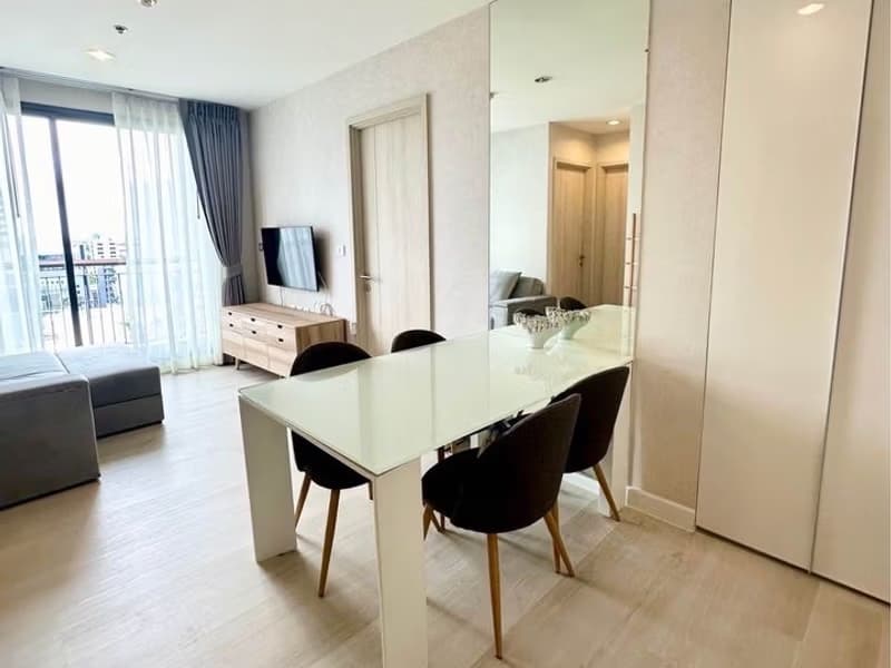 2 Bed Condo for Rent in Khlong Toei