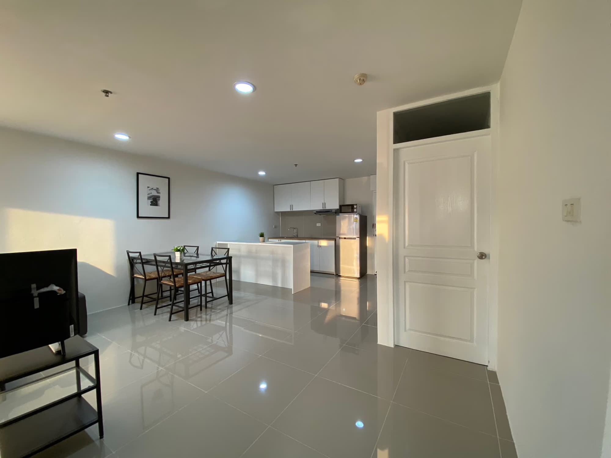 Condo for Rent at The Waterford Diamond SuKhumvit 30/1 Condominium - Image 4