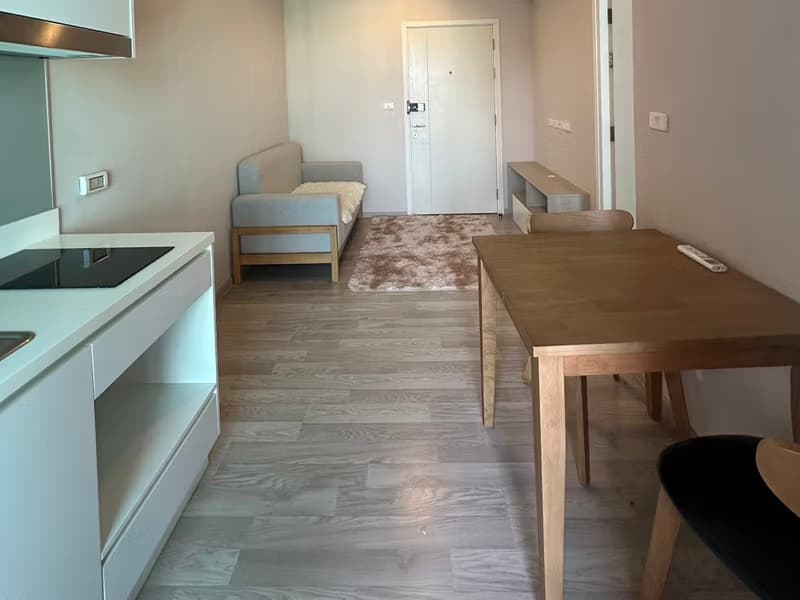 1 Bed Condo for Rent and Sale  Near Ramkhamhaeng ARL