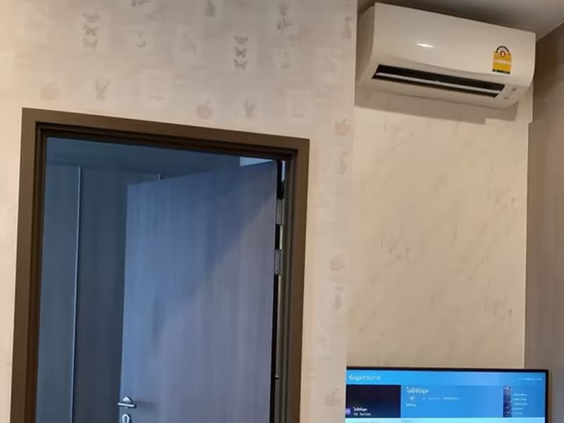 Condo for Rent at Whizdom Essence Sukhumvit 101