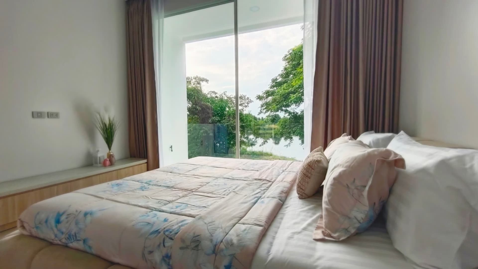 3 Bed House for Rent and Sale in San Kamphaeng District - Image 4