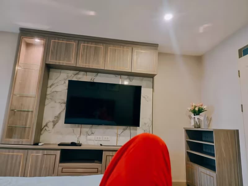 1 Bedroom Condo