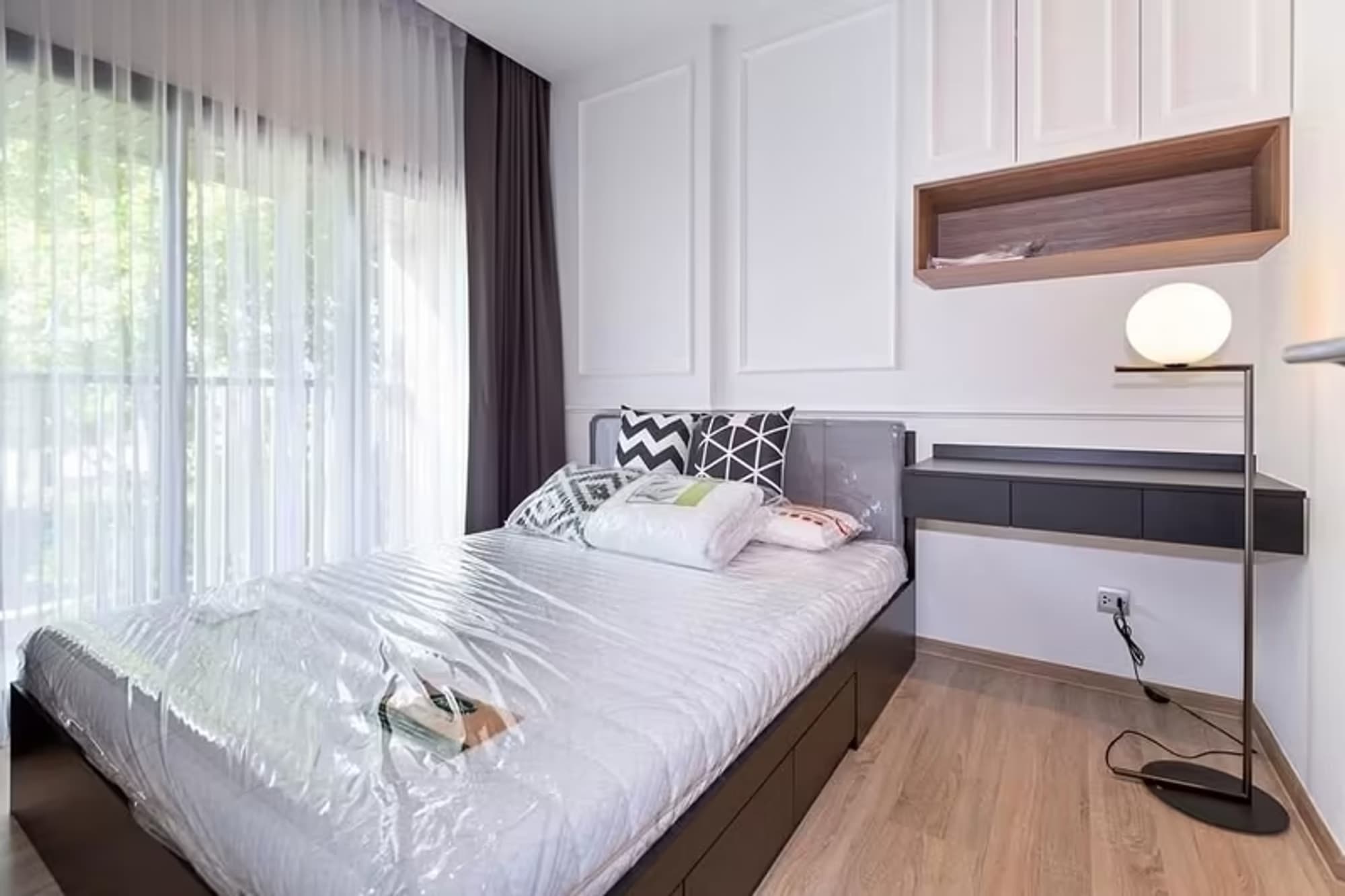 1 Bedroom Condo - Image 5