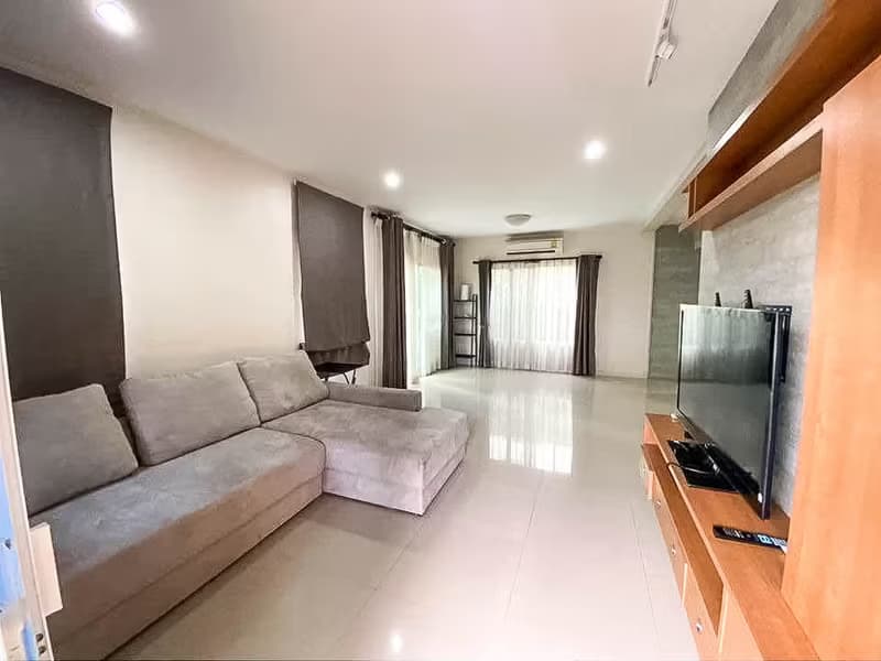 3 Bedroom House fot rent at Passorn Prestige Pattanakarn