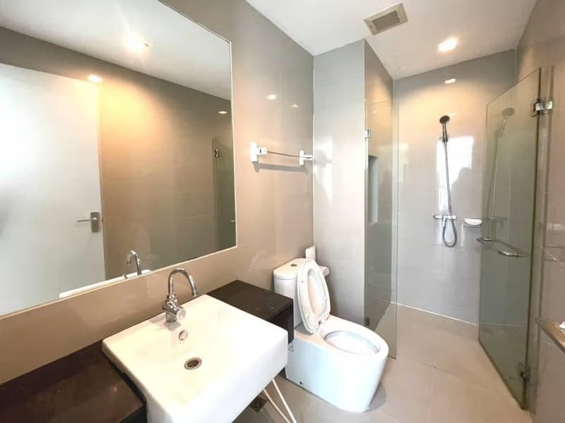 2 Bed Condo for Sale in Bang Na