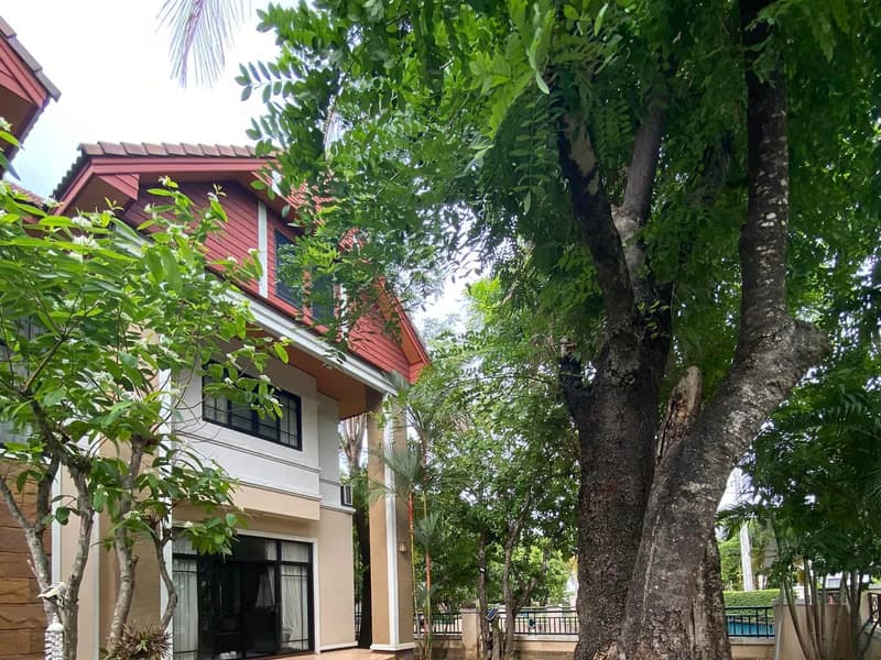 4 Bed House for Sale in Saraphi