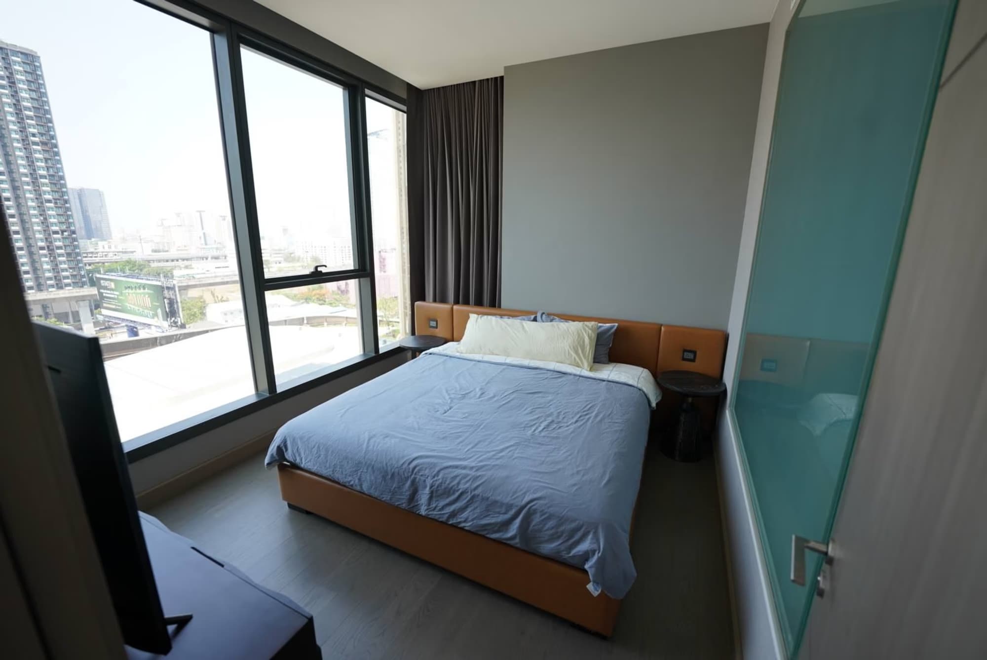 1 Bed Condo for Rent in Huai Khwang - Image 9