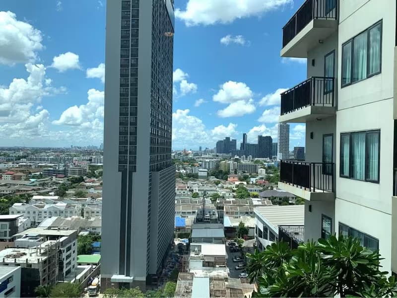 Condo for Sale, Sale w/Tenant at Blocs 77