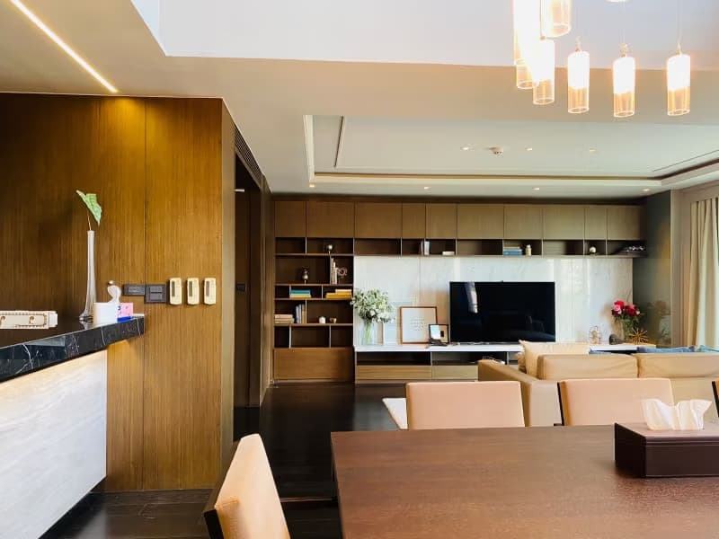 3 Bed Condo for Rent in Khlong Toei