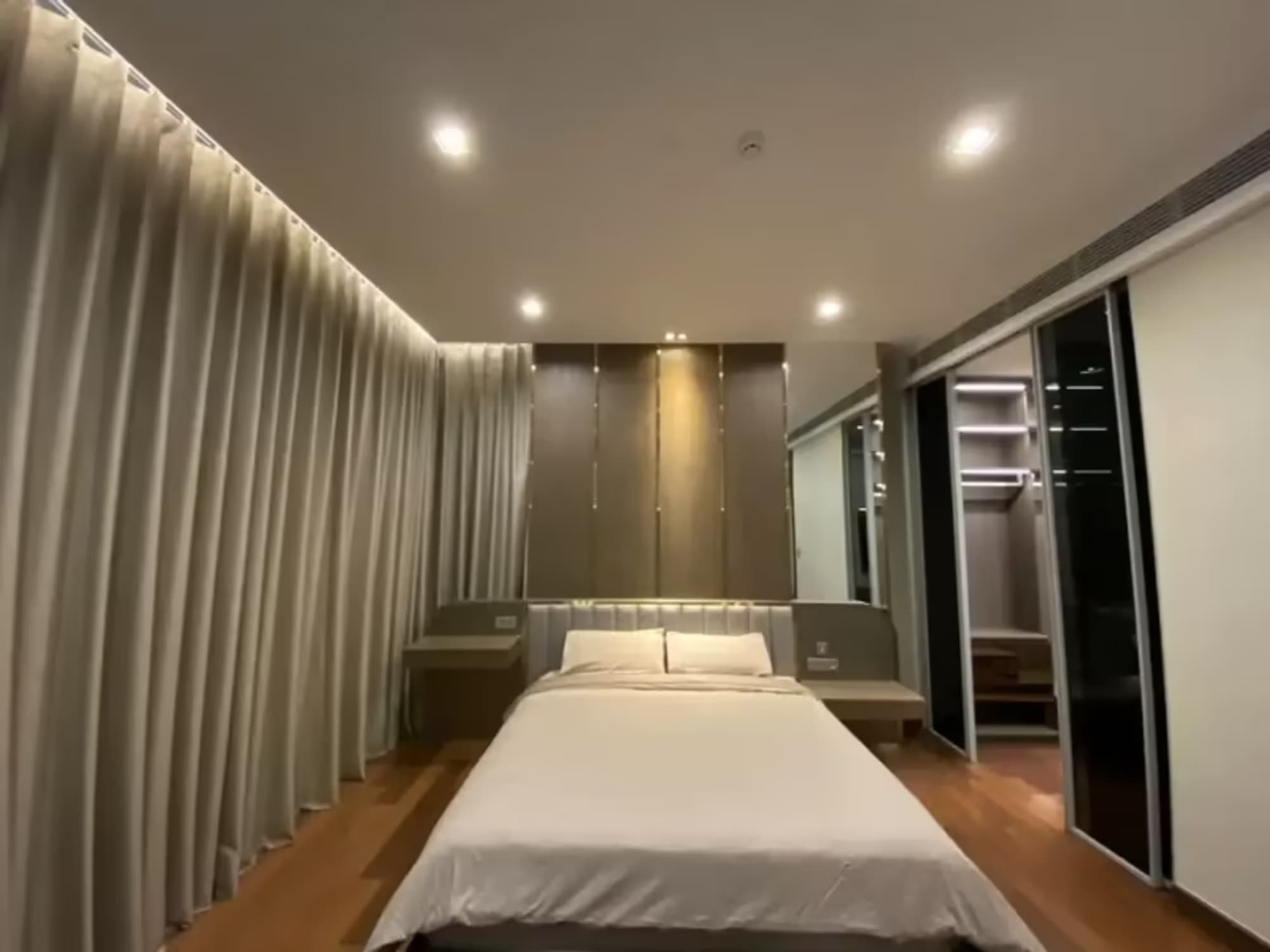 Q1 Sukhumvit Condo by Q House - Image 6